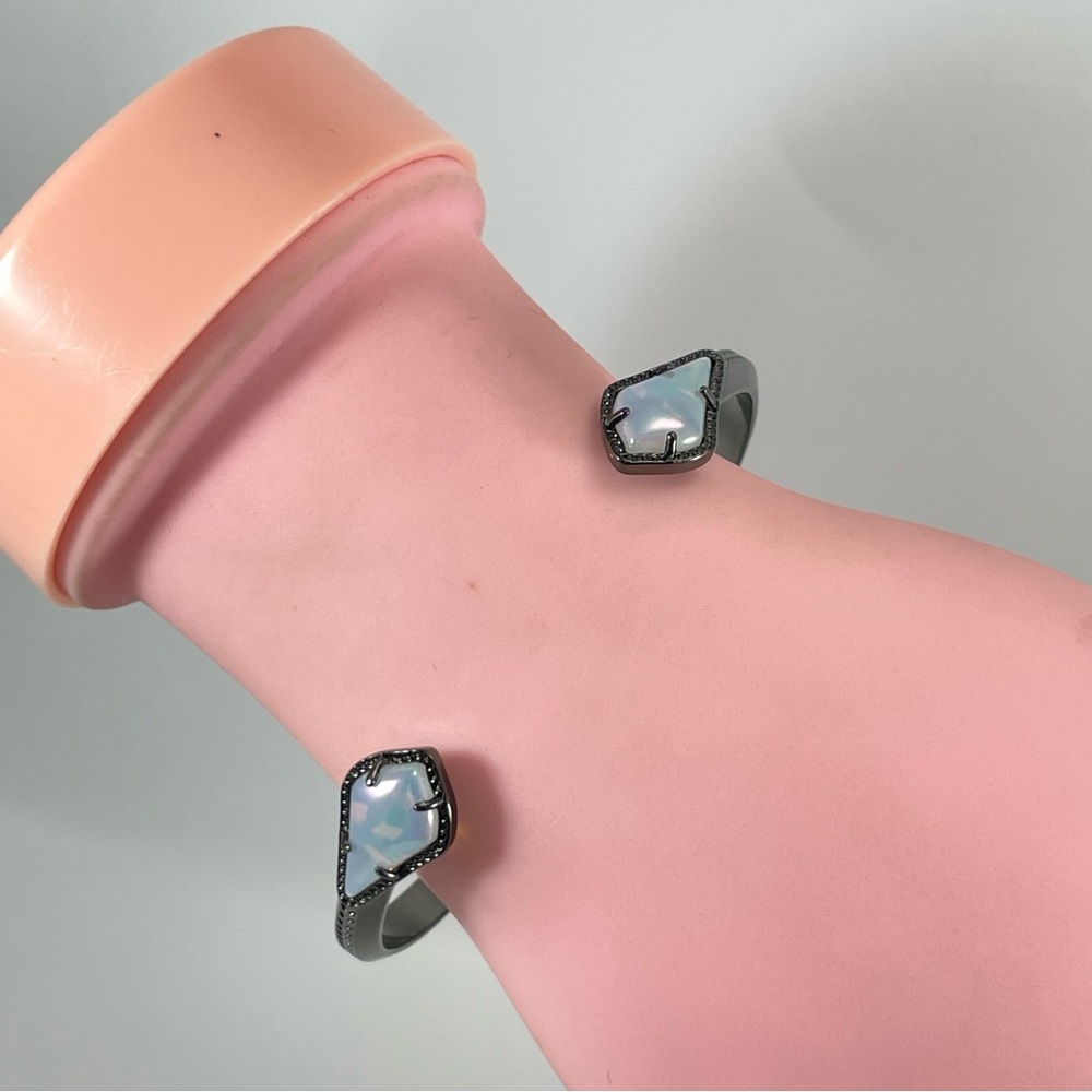 Retired Kendra Scott Liana Cuff Bracelet Opalite Gunmetal Tone Stunning - Picture 7 of 7